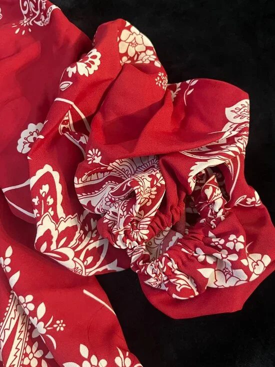 Vince Camuto Red Paisley Off Shoulder Boho Blouse M - Picture 7 of 9